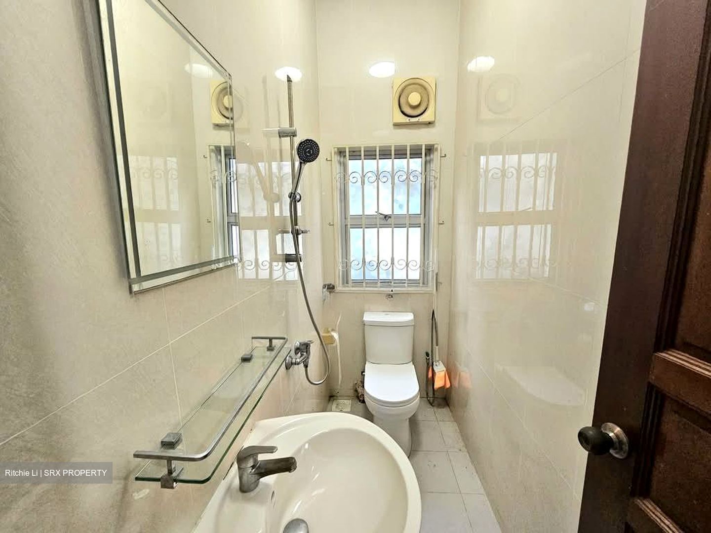 Eng Kong Park (D21), Semi-Detached #561596301